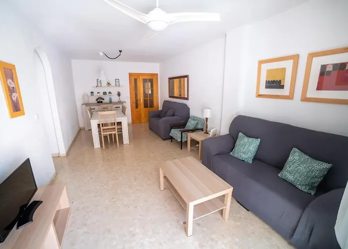 Apartamento Con Piscina Y Terraza A 50 Metros De La Playa